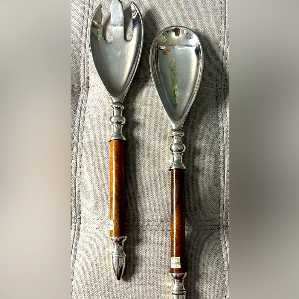 TWO'S COMPANY SALAD SERVING SPOON & FORK WOODEN HANDLES